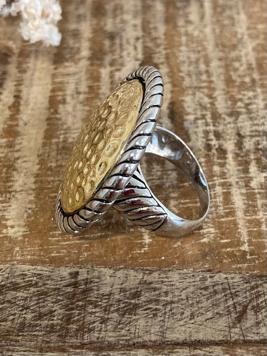 Hammered Gold & Silver Rope Statement Ring – Mixed Metal Fashion Jewelry Size 8 - Picture 2 of 11